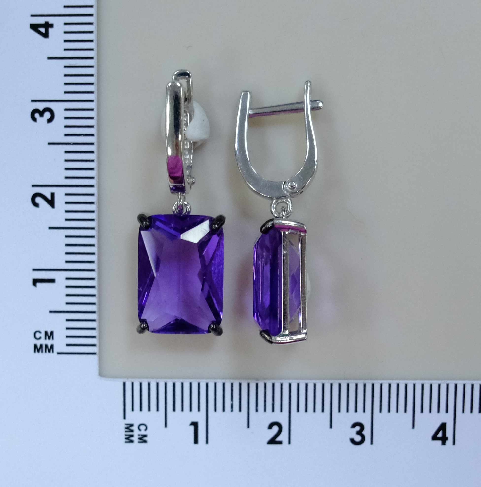 Серебряные серьги с аметистами